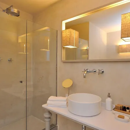 Sassolini & Depandance Hotel 4*