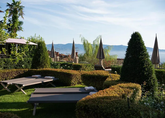 Sassolini & - Country Boutique Montevarchi