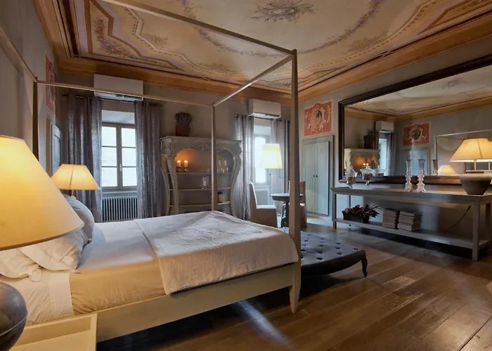 Sassolini & - Country Boutique Montevarchi